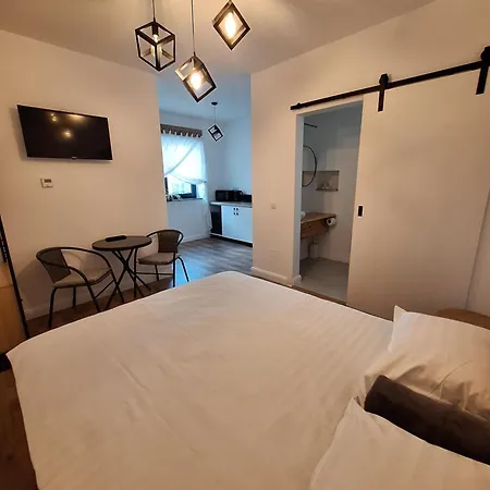 Guest house Casa De Caramida *