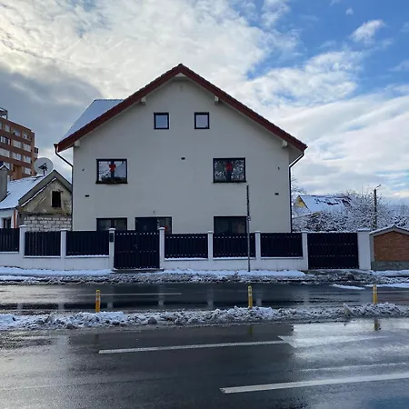 Casa De Caramida 3* Braşov