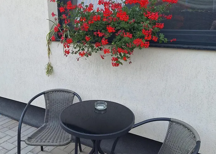 בית הארחה Casa De Caramida 3*